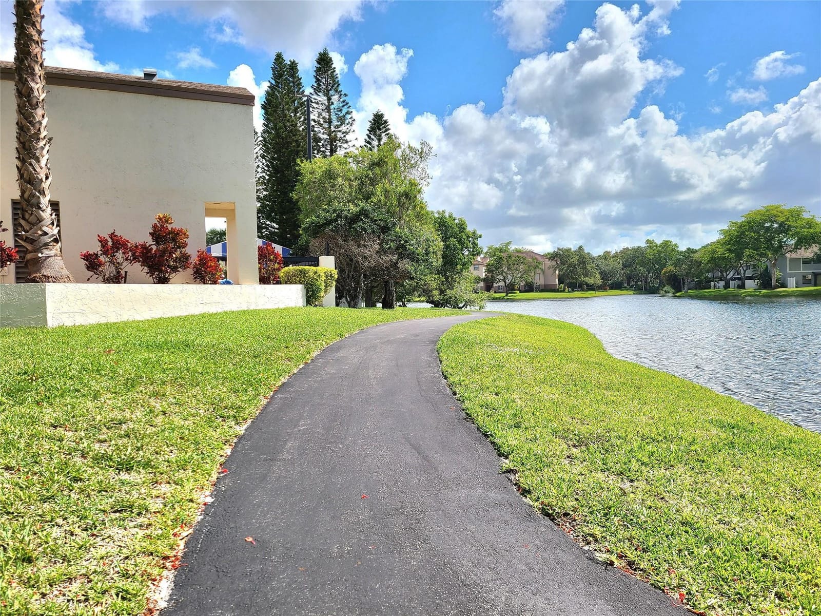 2556 Carambola Circle 1843, Coconut Creek, FL 33066 photo 30