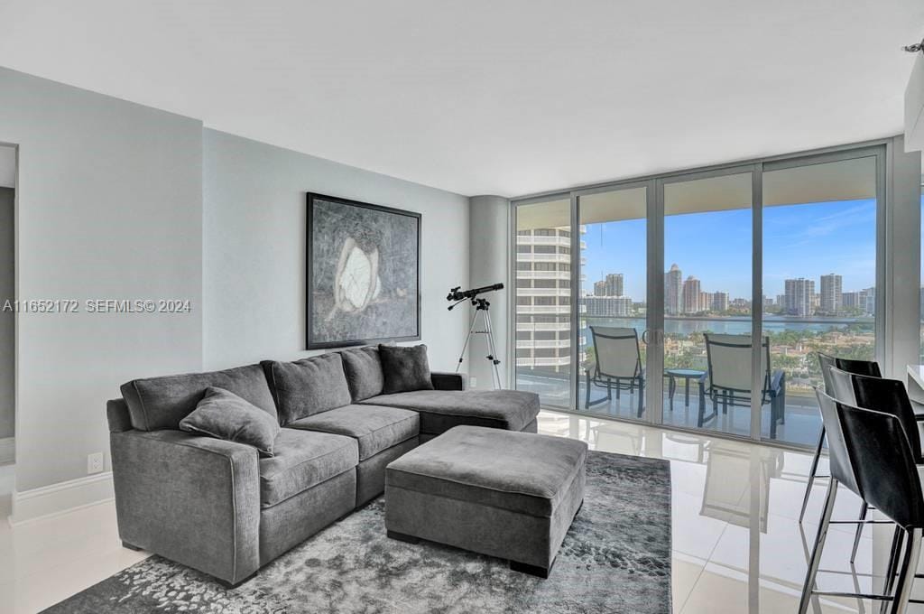 2800 Island Boulevard 1205, Aventura, FL 33160
