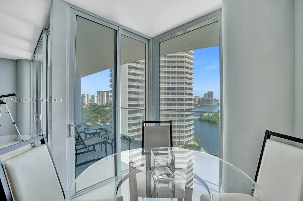 2800 Island Boulevard 1205, Aventura, FL 33160 photo 30