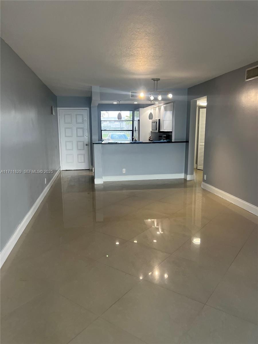 202 Lake Pointe Drive 107, Oakland Park, FL 33309 photo 14