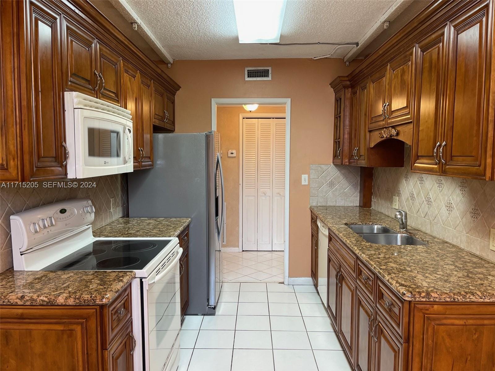 4200 Hillcrest Drive 419, Hollywood, FL 33021 photo 2