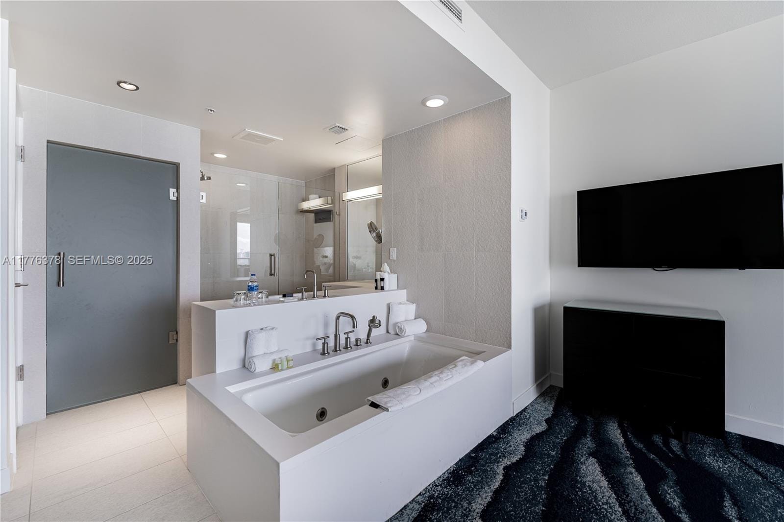 3101 Bayshore Drive 1504, Fort Lauderdale, FL 33304 photo 23