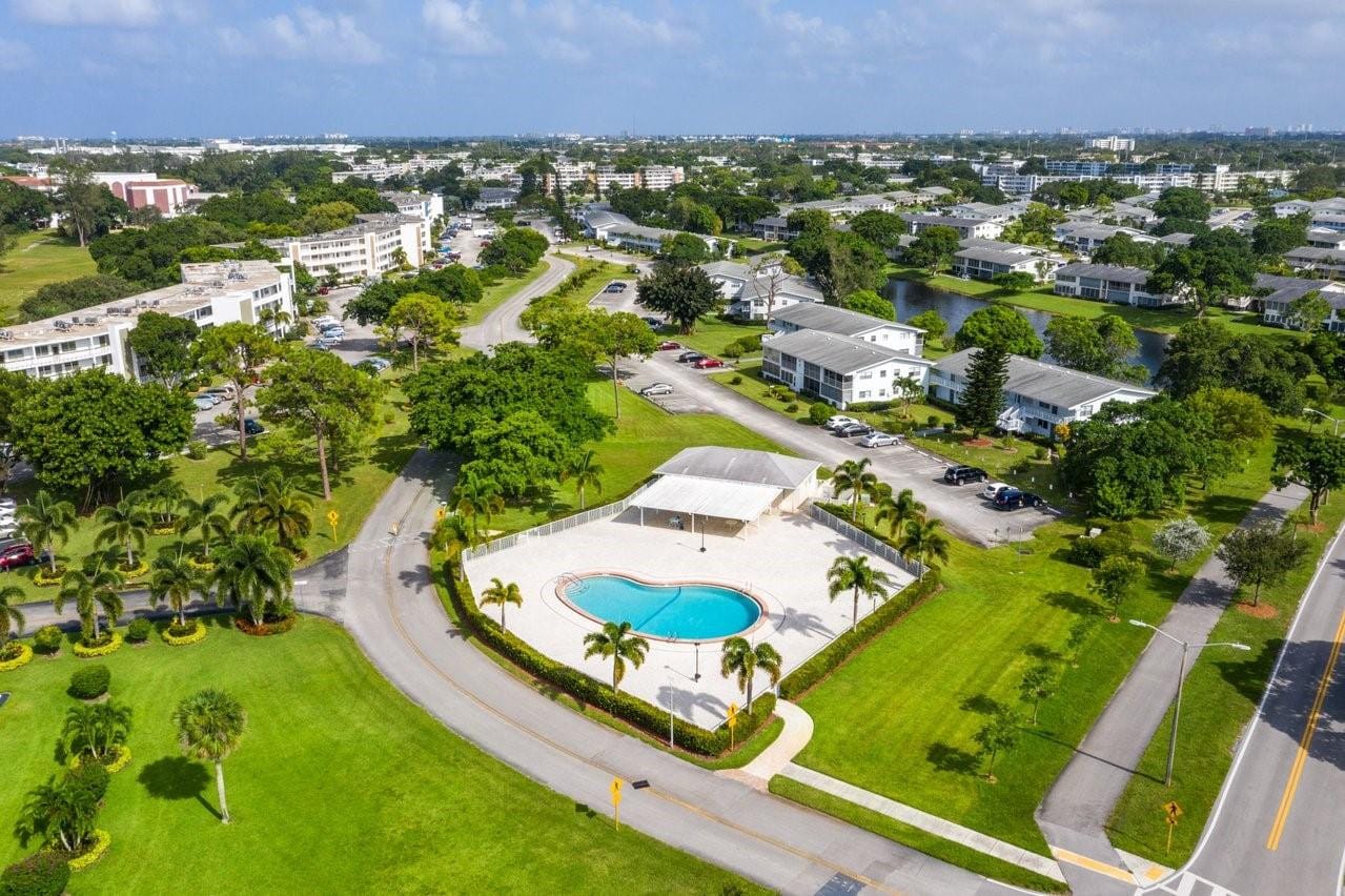 1084 Harwood F 1084, Deerfield Beach, FL 33442 photo 20