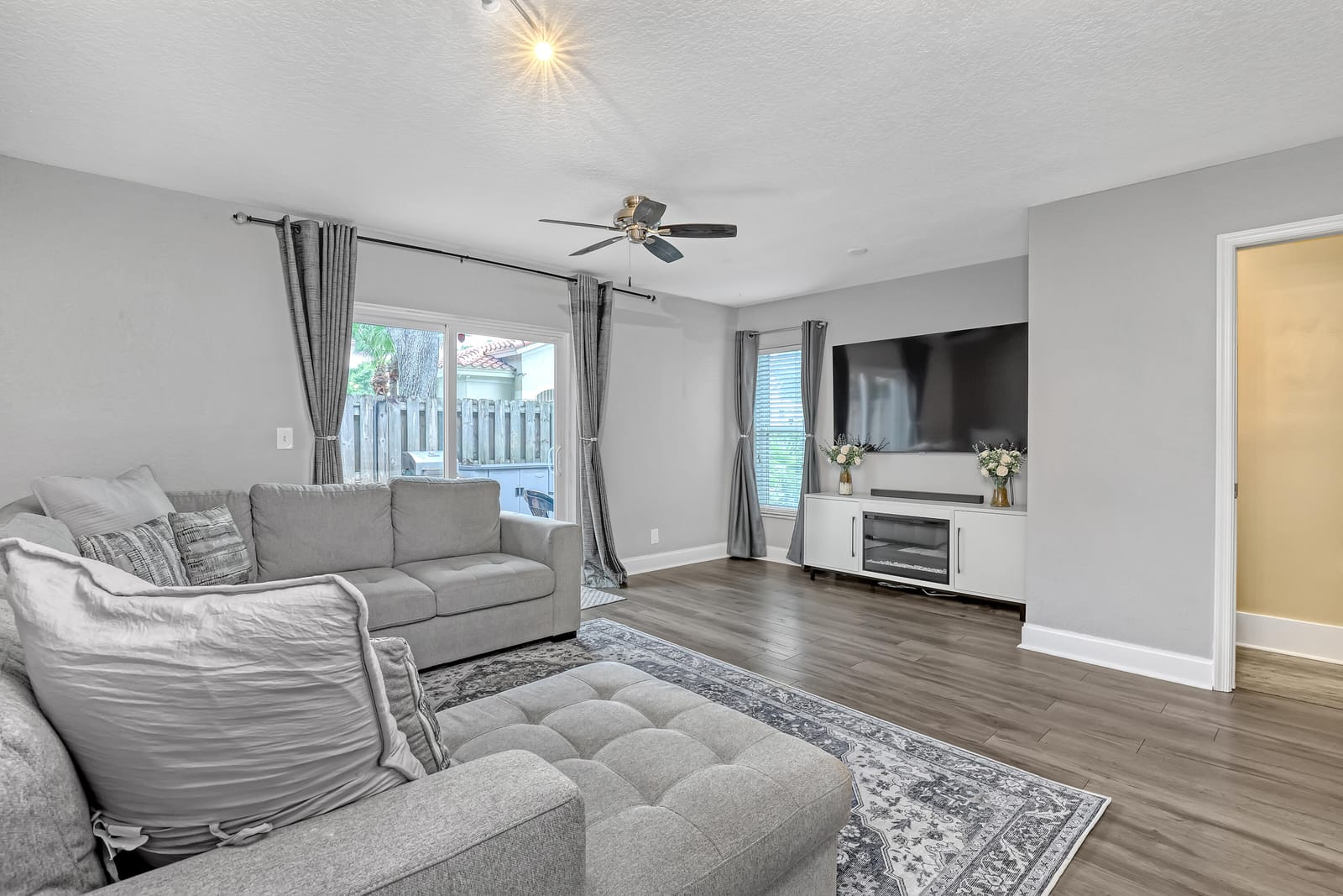 971 Summit Lake Drive, West Palm Beach, FL 33406 photo 9