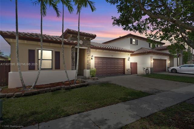 2732 NE 2nd Drive, sold in Capri At Oasis, Homestead, FL