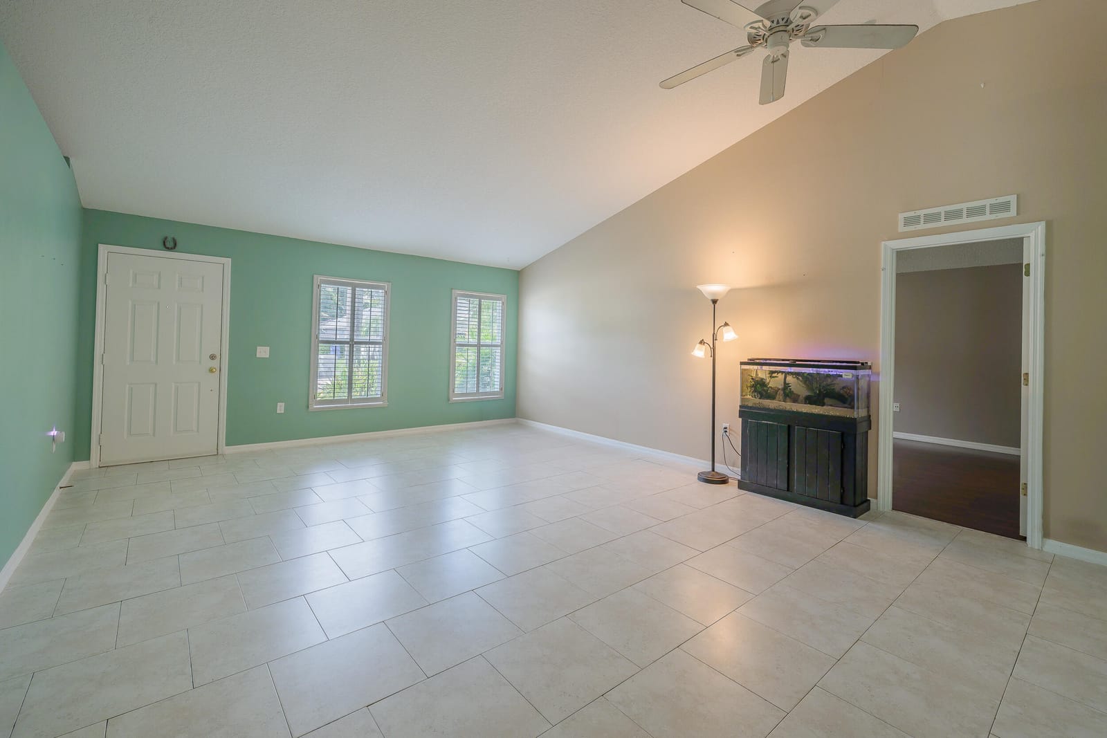 5290 Compass Pointe Circle — photo 6