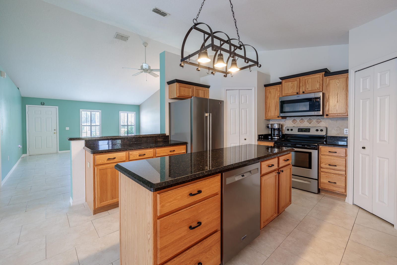 5290 Compass Pointe Circle — photo 8