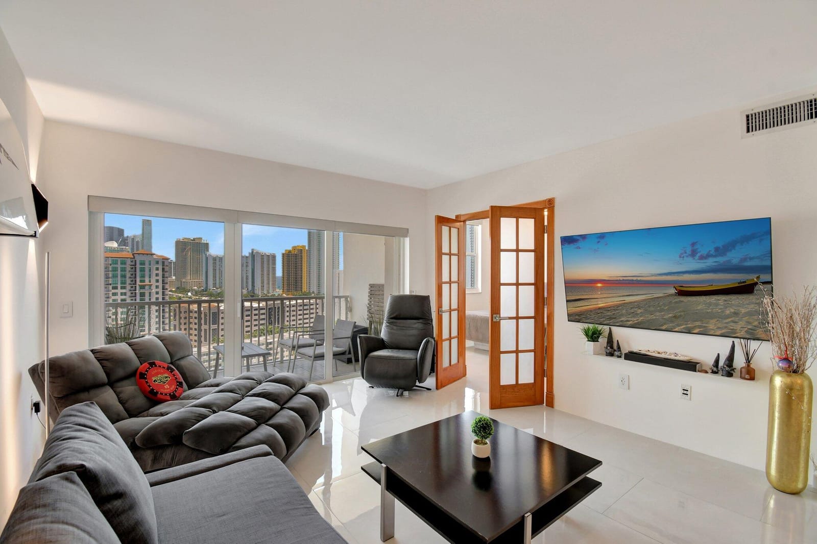 300 Bayview Drive 1703, Sunny Isles Beach, FL 33160 photo 12