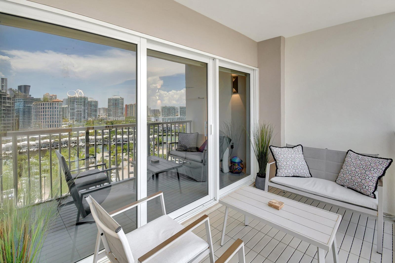 300 Bayview Drive 1703, Sunny Isles Beach, FL 33160 photo 23