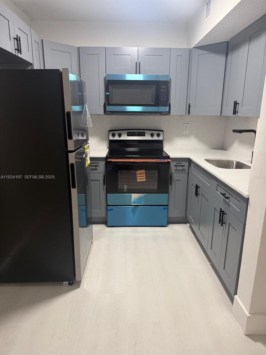 2225 W 53rd Place 2225, Hialeah, FL 33016 photo 3