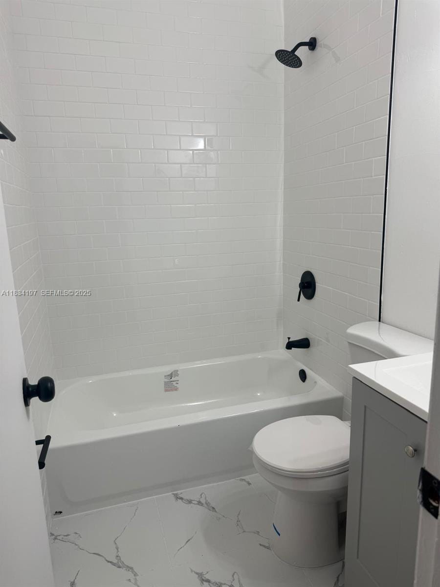 2225 W 53rd Place 2225, Hialeah, FL 33016 photo 5
