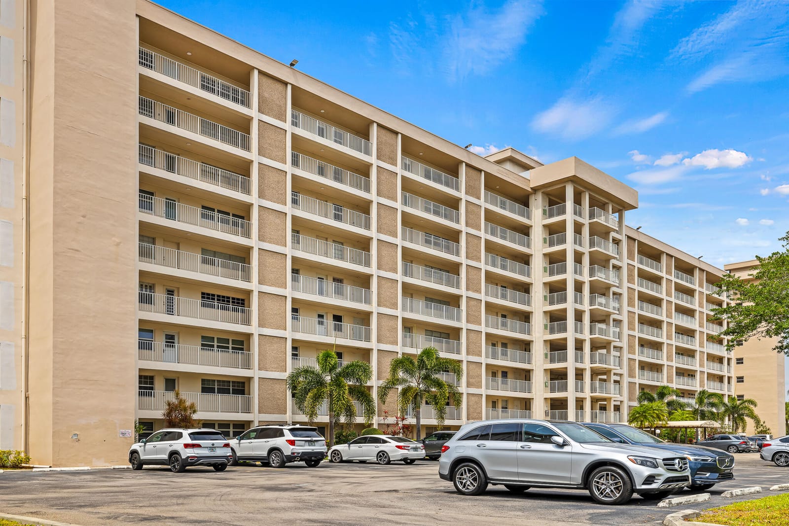 2671 S Course Drive 307, Pompano Beach, FL 33069