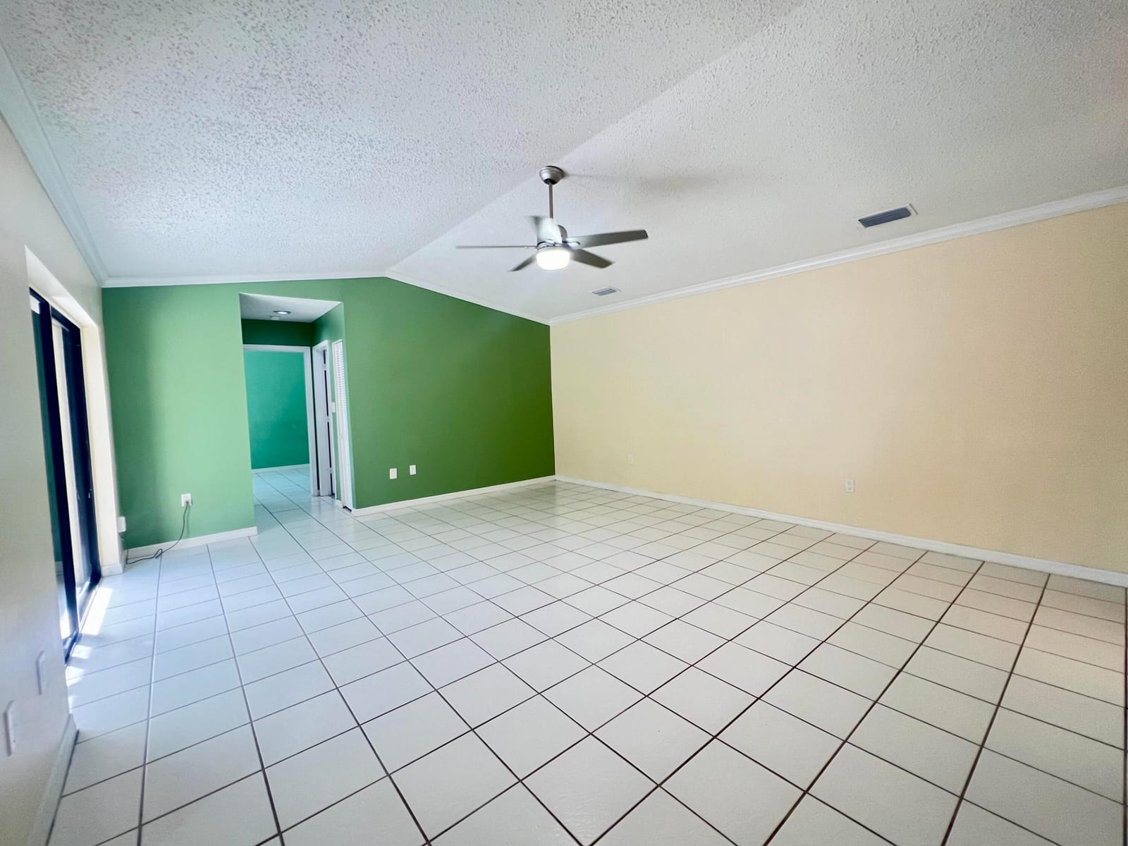 1431 Captains Walk 17, Fort Pierce, FL 34950 photo 7