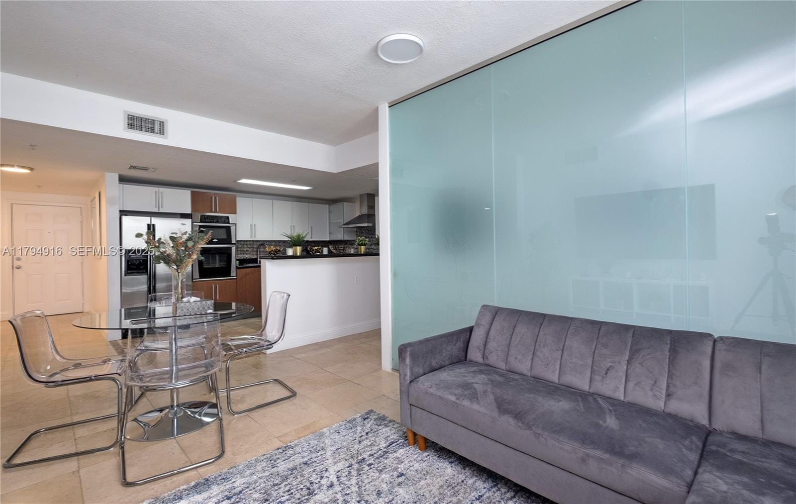 170 SE 14th Street 2708, Miami, FL 33131 photo 4