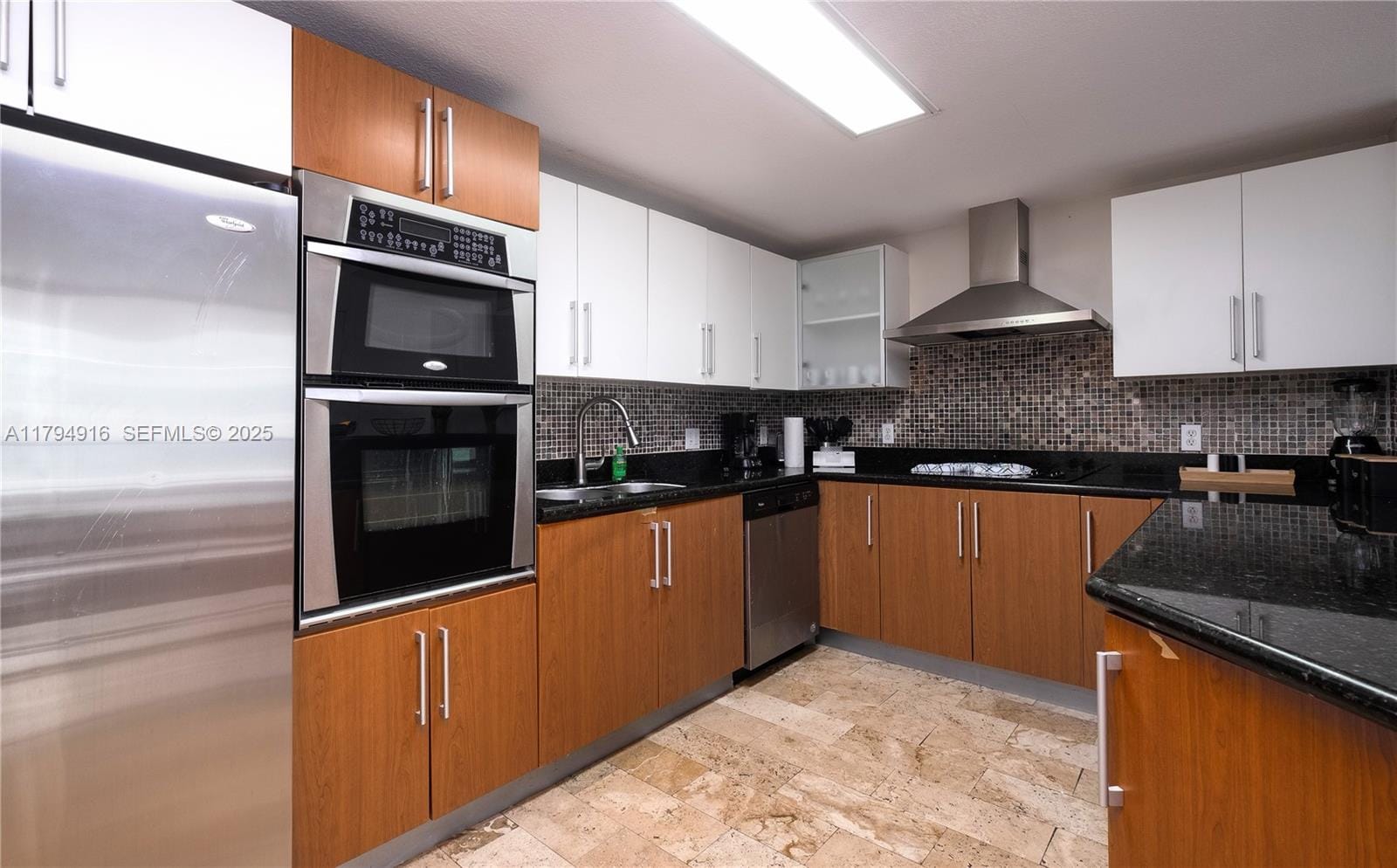 170 SE 14th Street 2708, Miami, FL 33131 photo 6