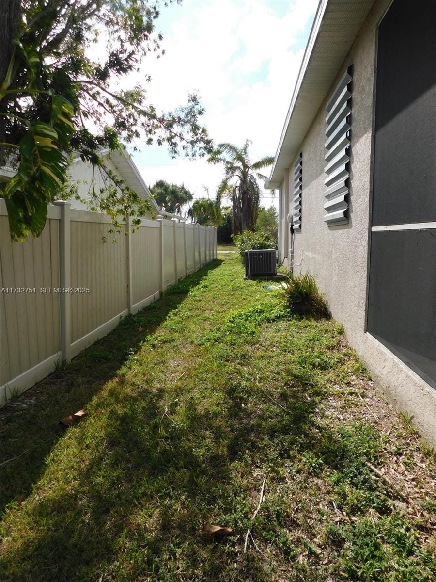617 SE 7 Street, Cape Coral, FL 33990 photo 13