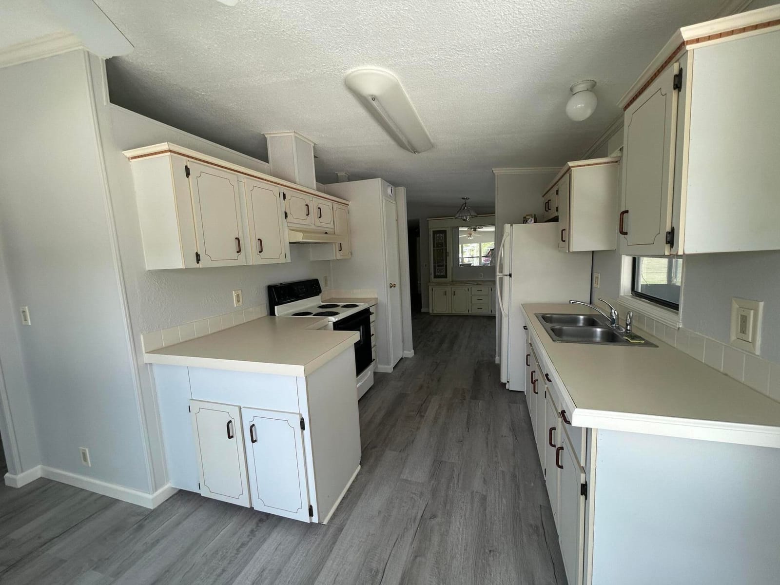 14374 Cancun Ave Avenue — photo 11