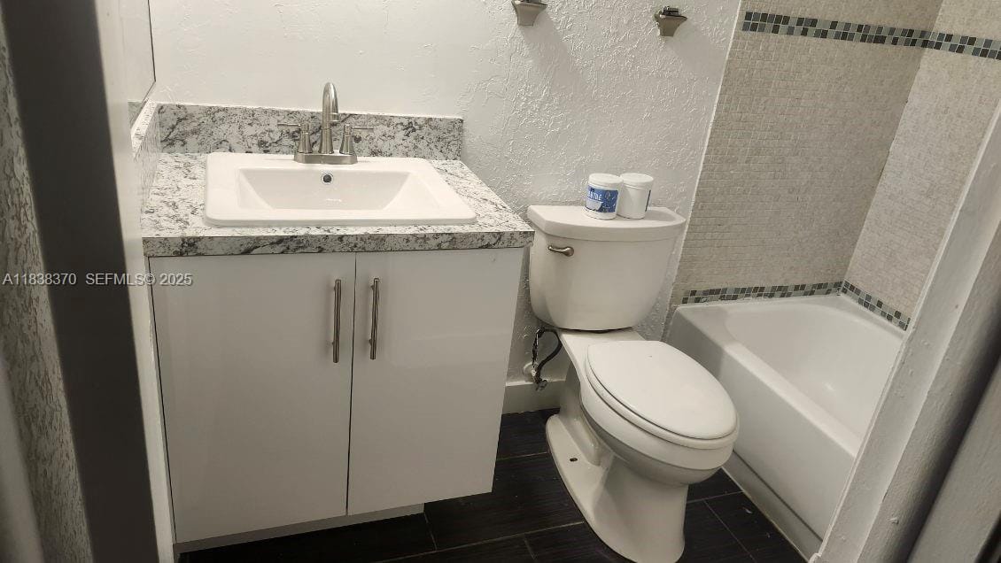 2501 NW 41st Avenue 201 — photo 9