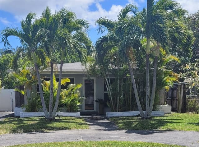 1404 NE 2nd Street, sold in Ocean Way Park, Pompano Beach, FL