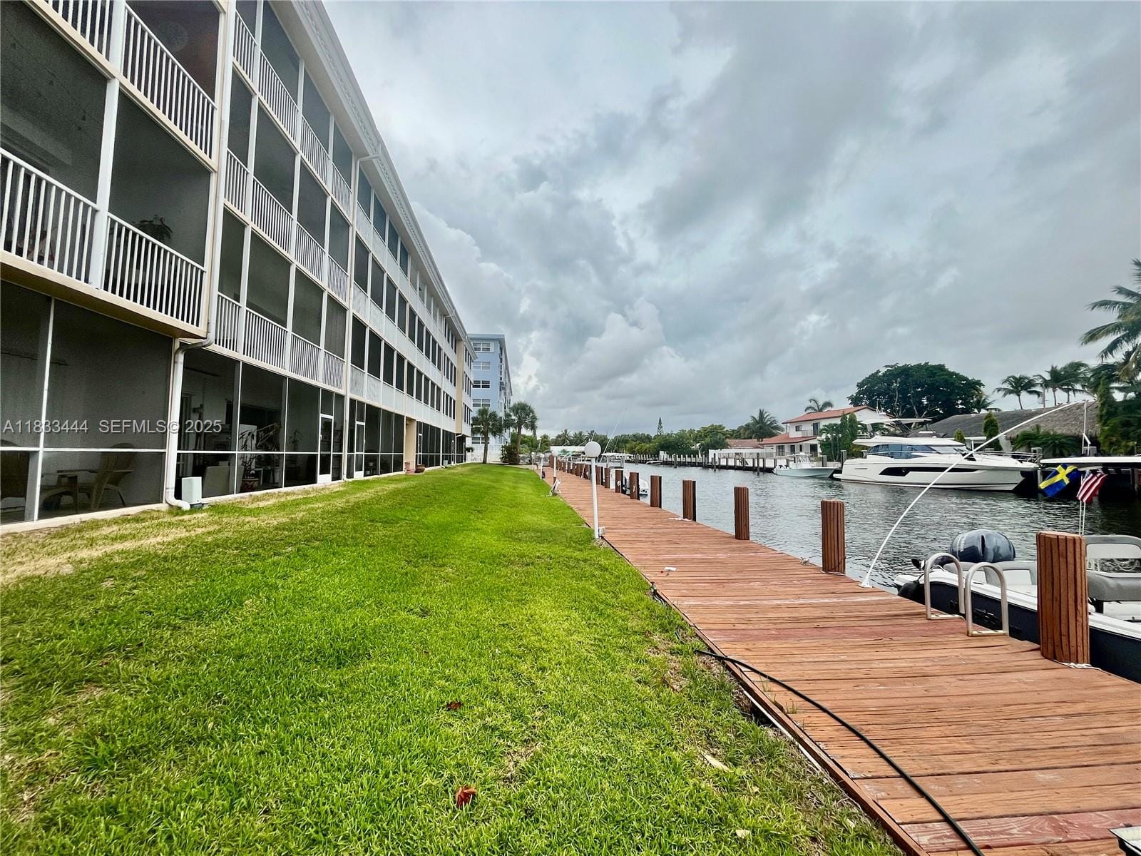 2841 NE 33rd Court 104, Fort Lauderdale, FL 33306 photo 25