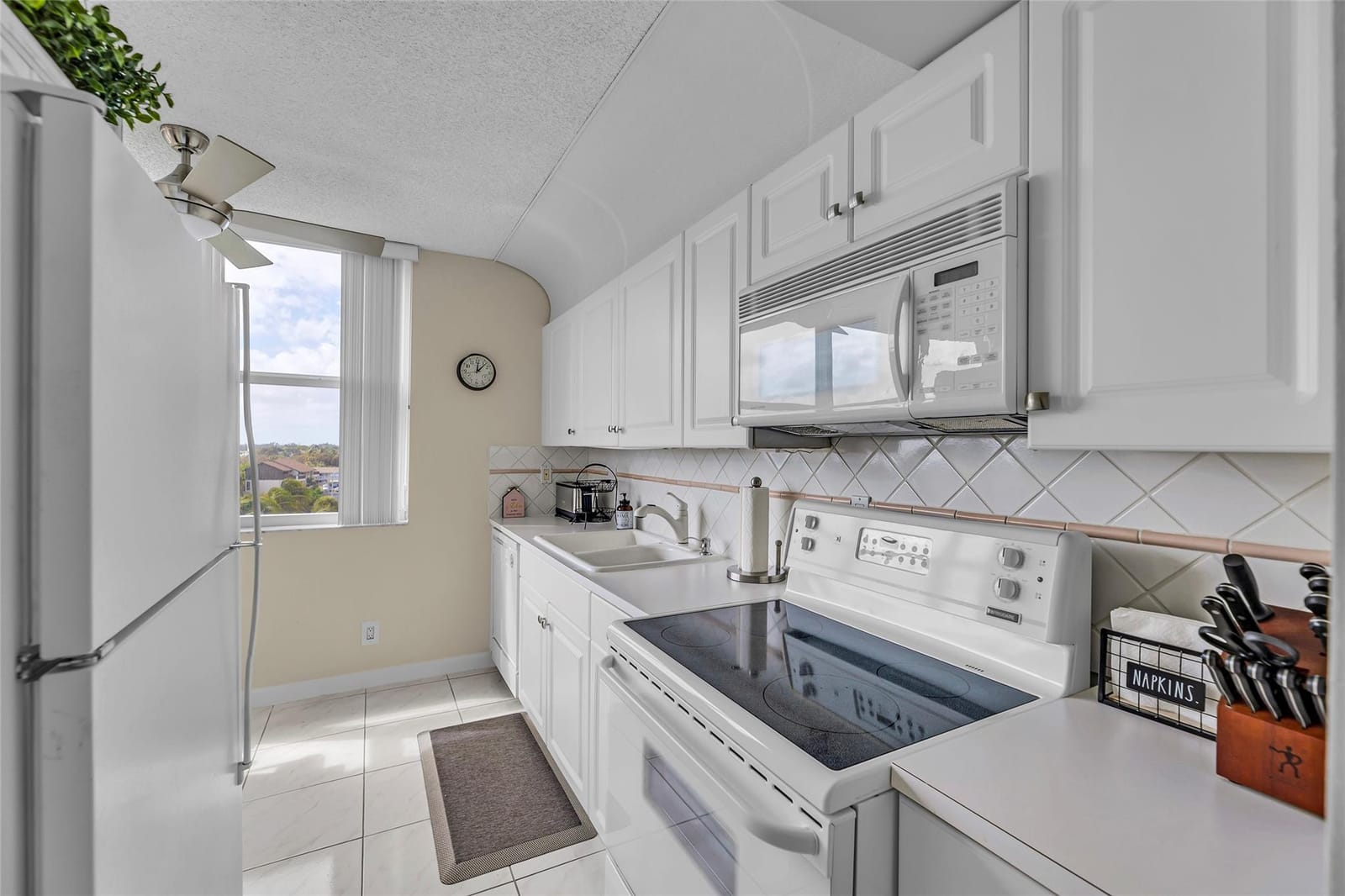 2639 N Riverside Drive 605, Pompano Beach, FL 33062 photo 19
