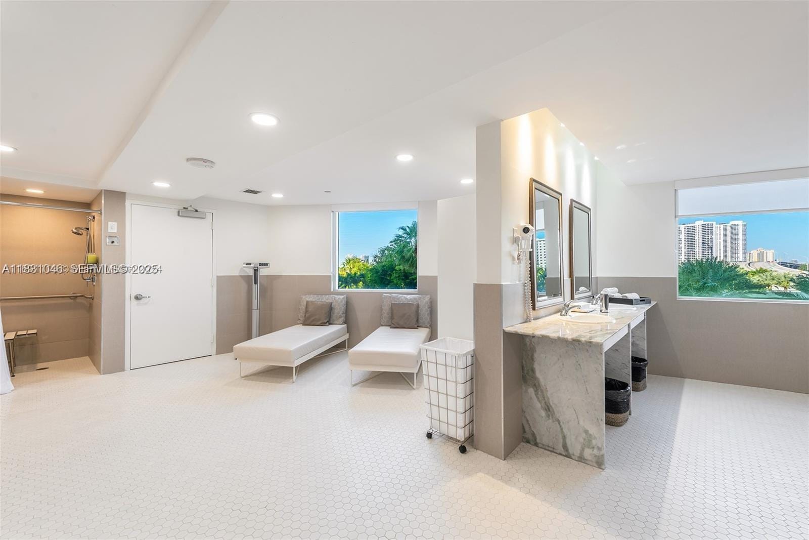 19111 Collins Avenue 801, Sunny Isles Beach, FL 33160 photo 11