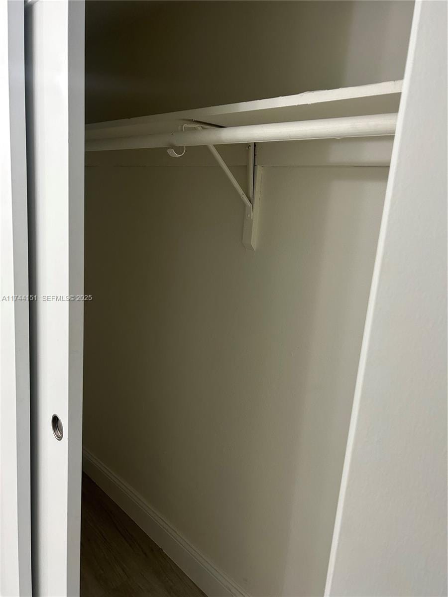 1530 NE 191st Street 124, Miami, FL 33179 photo 14