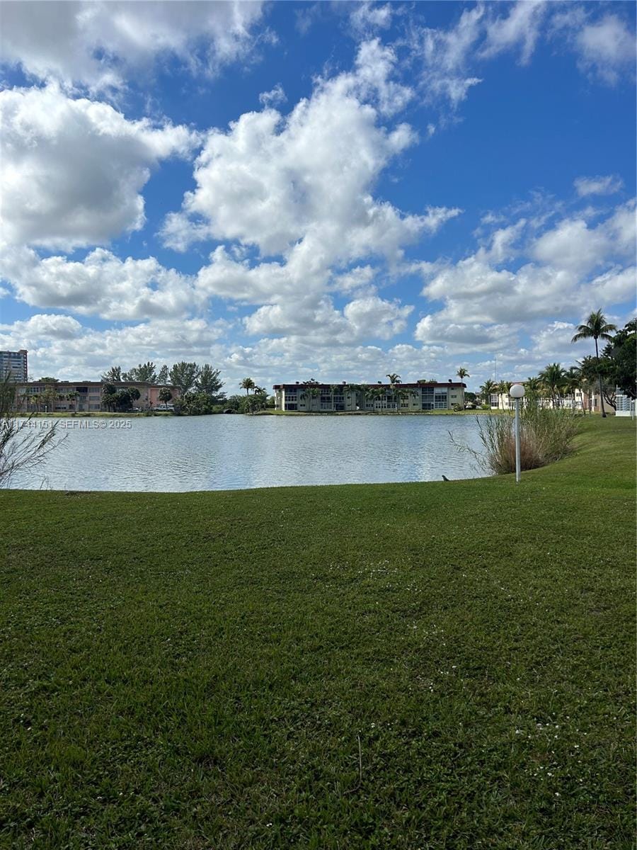 1530 NE 191st Street 124, Miami, FL 33179 photo 16