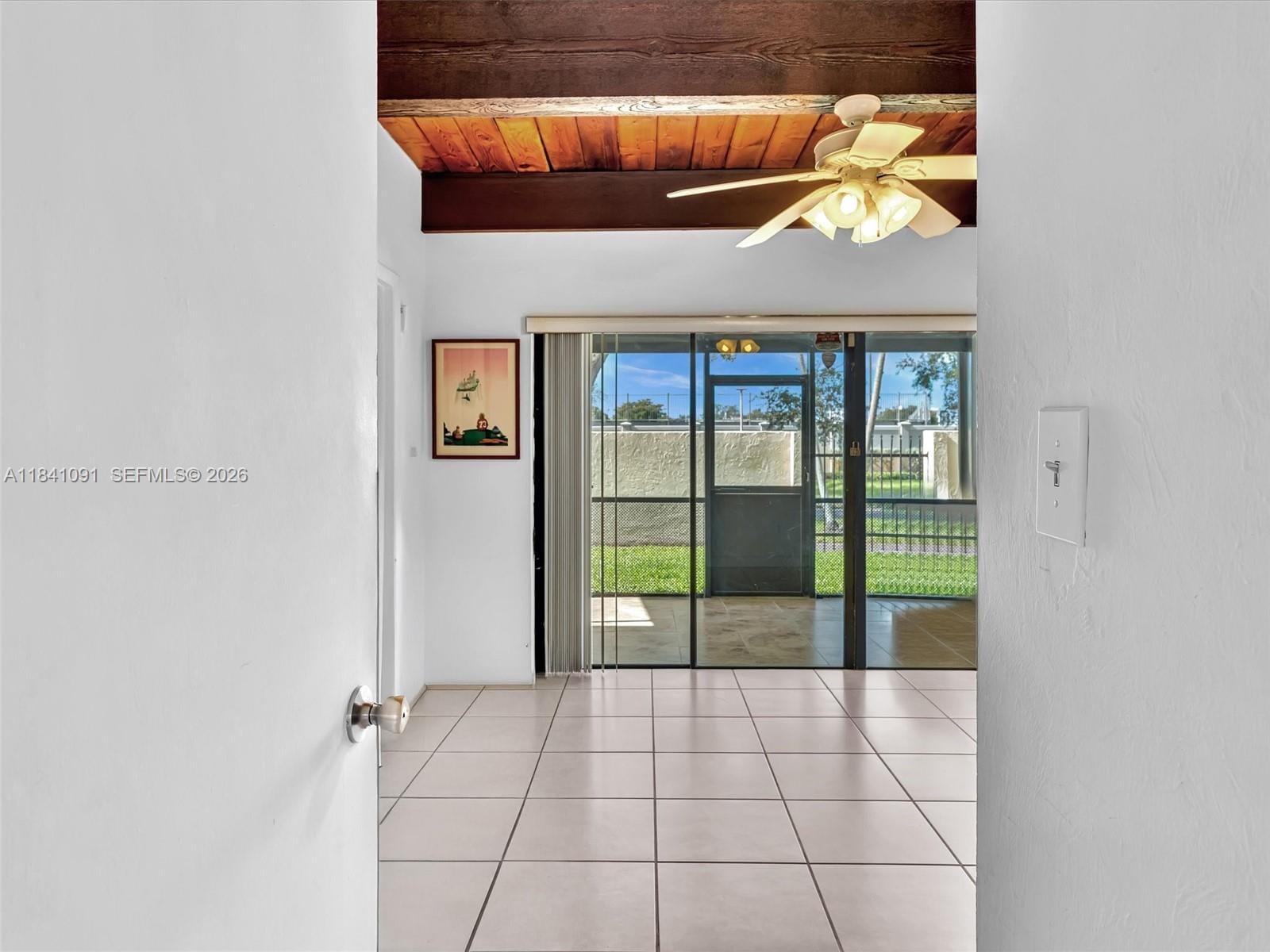 19200 NE 25th Avenue 323C, Miami, FL 33180 photo 30