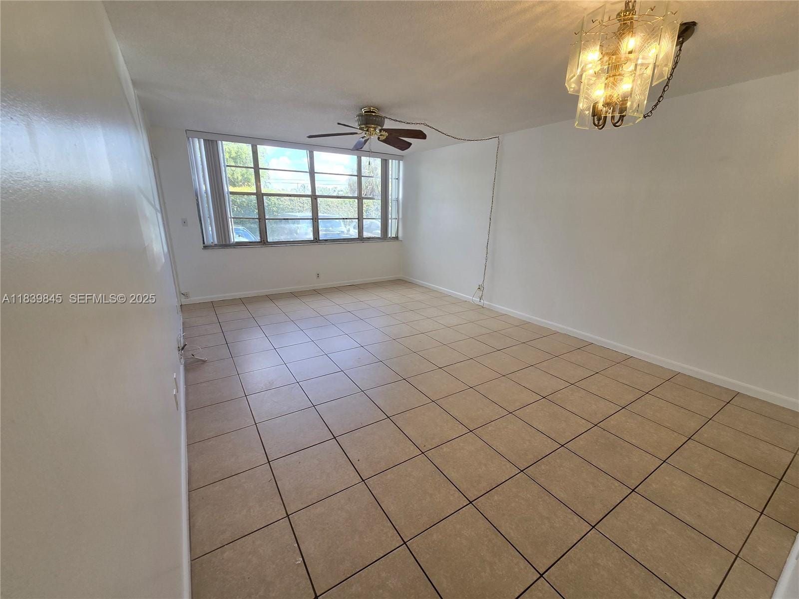 2731 Taft Street 102 — photo 5