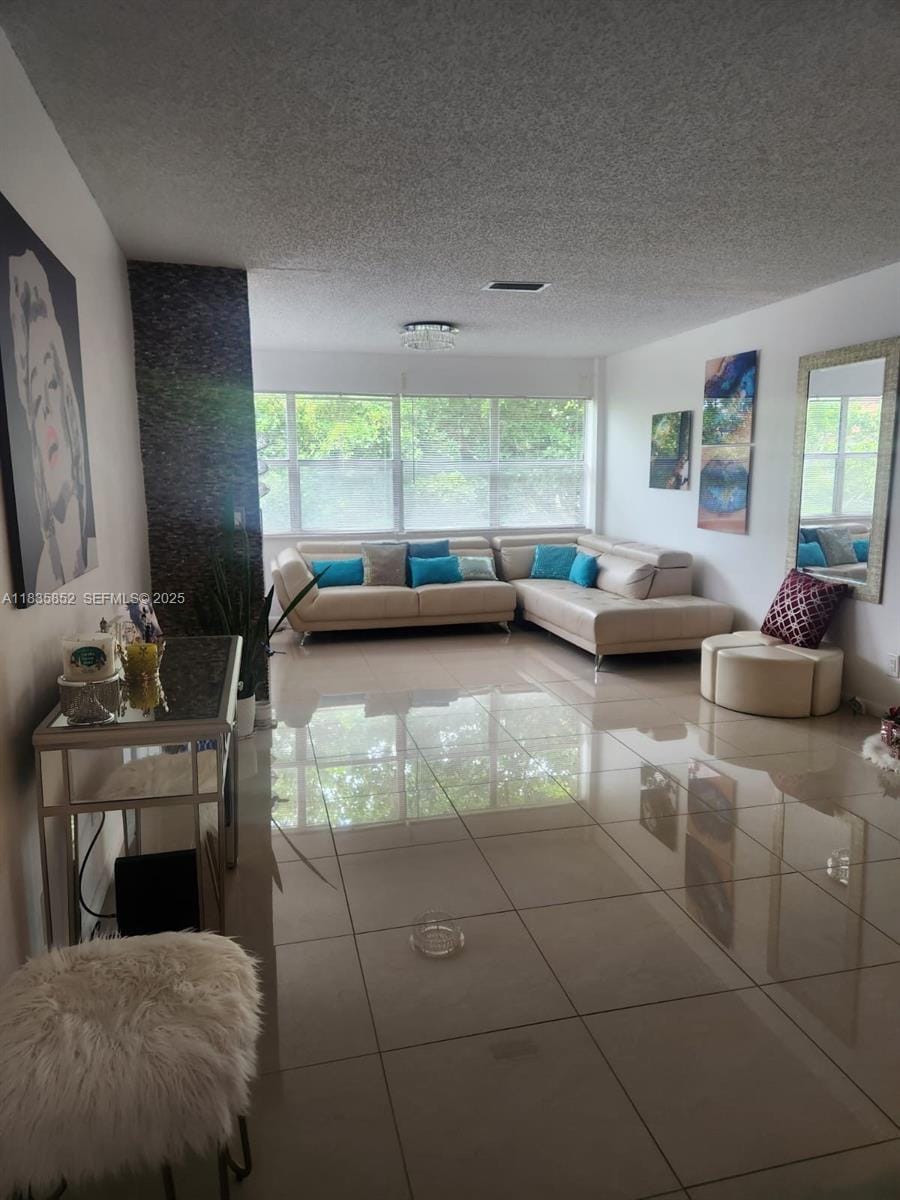 9800 Sunrise Lakes Boulevard 309 — photo 3