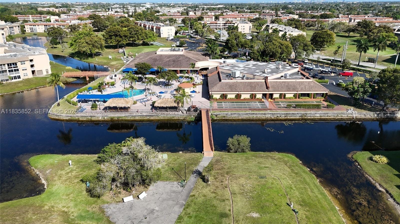 9800 Sunrise Lakes Boulevard 309 — photo 8