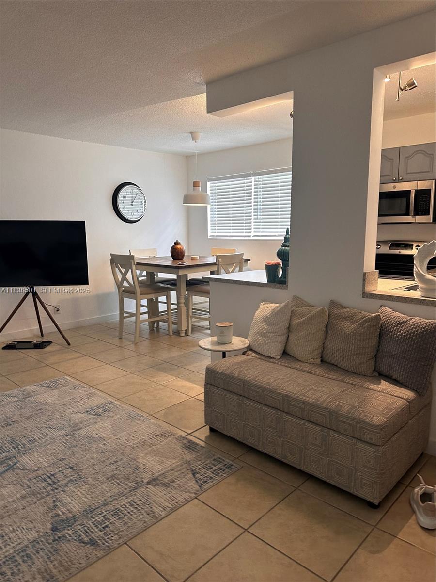 1100 NE 1st Court 103, Hallandale Beach, FL 33009, Hallandale Beach