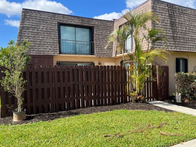 5203 Waterview Circle, sold in Waterview Estates, Palm Springs, FL