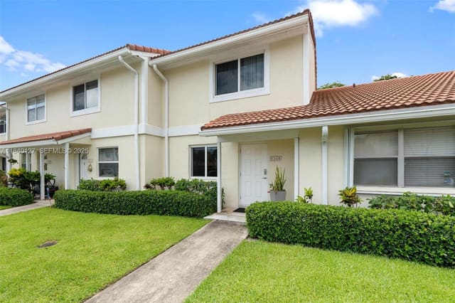 6348 Walk Circle, sold in Boca Walk, Boca Raton, FL