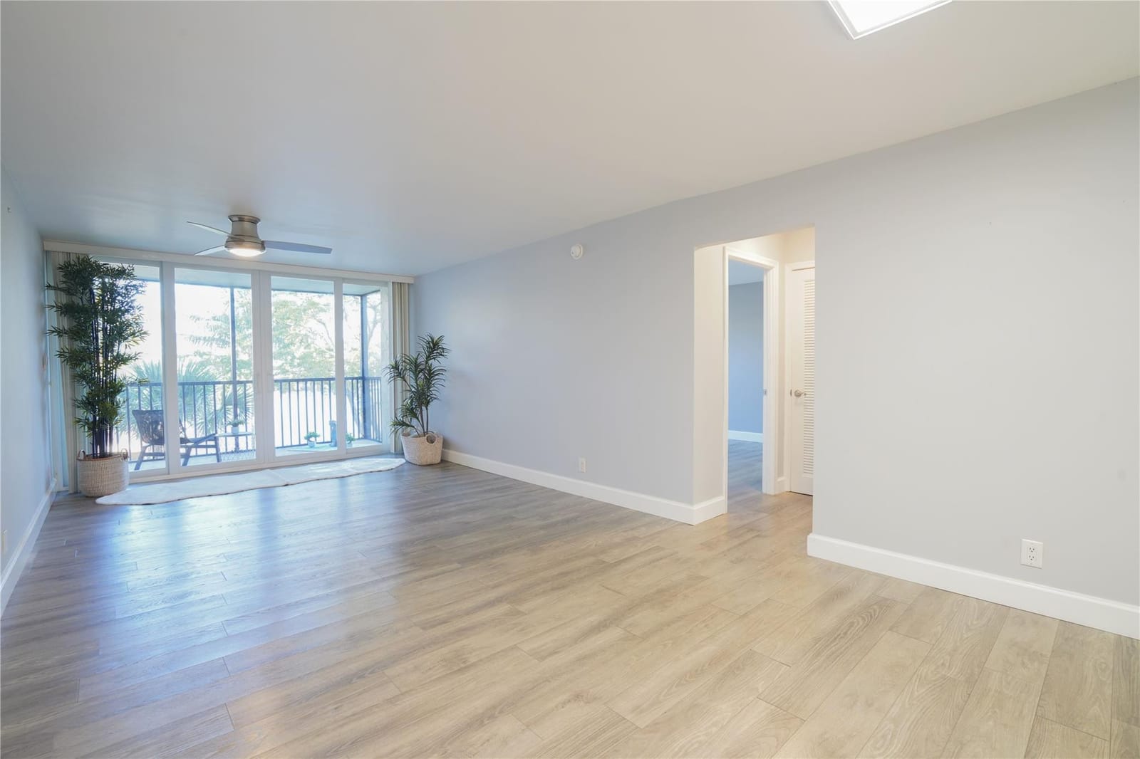 7 Royal Palm Way 304, Boca Raton, FL 33432 photo 8