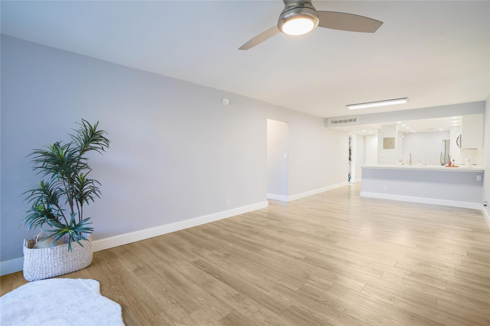 7 Royal Palm Way 304, Boca Raton, FL 33432 photo 9