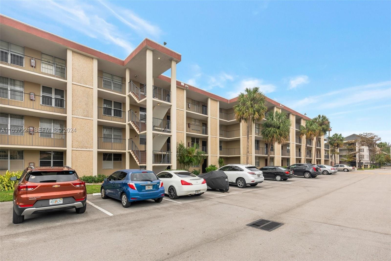 2649 NW 48th Terrace 239, Lauderdale Lakes, FL 33313