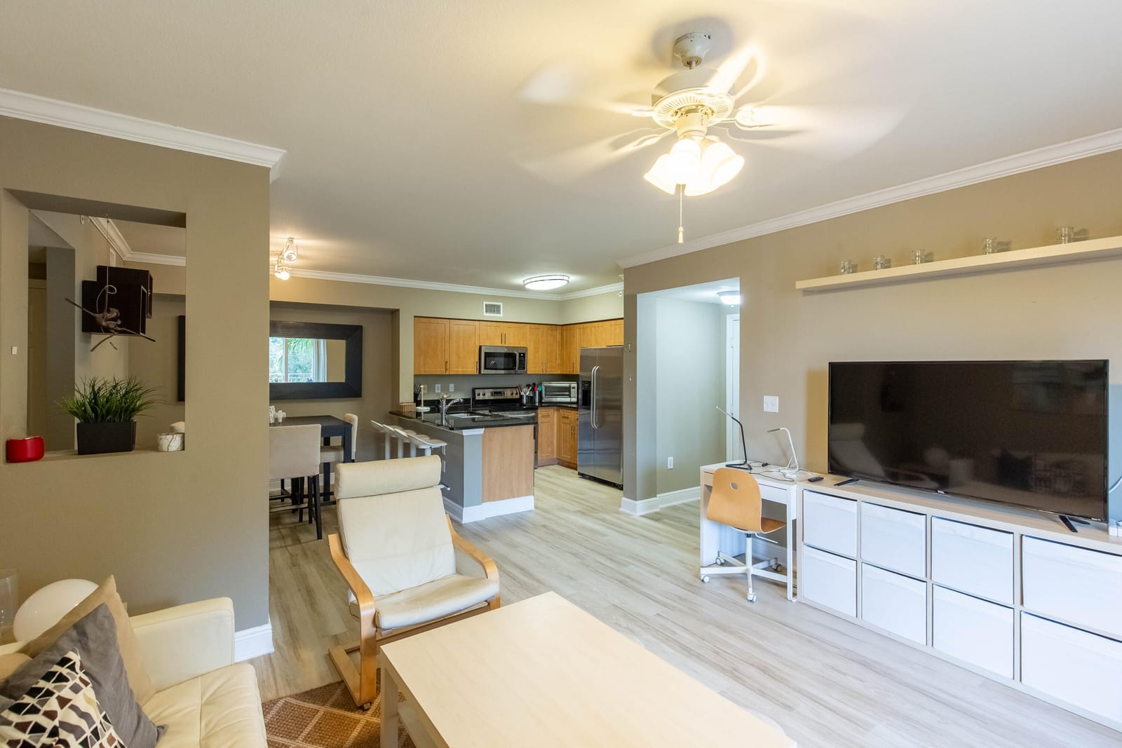 6559 Emerald Dunes Drive 201, West Palm Beach, FL 33411 photo 6