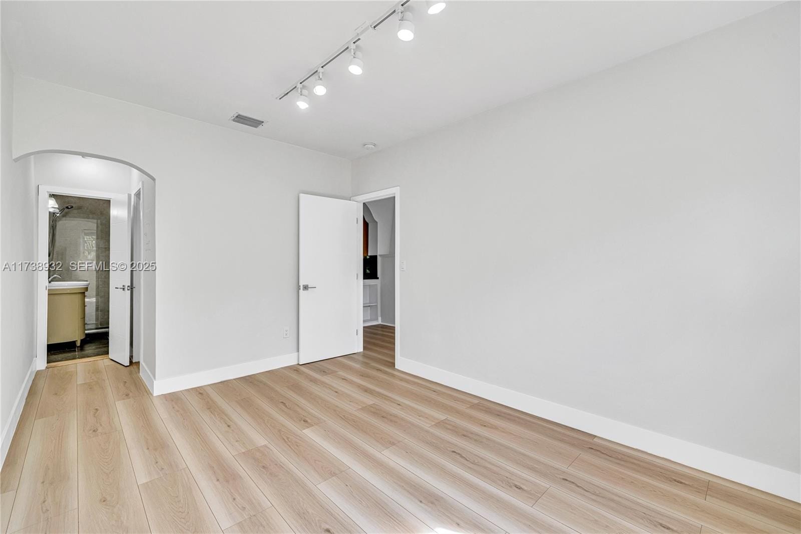 935 16th Street 935, Miami Beach, FL 33139 photo 19