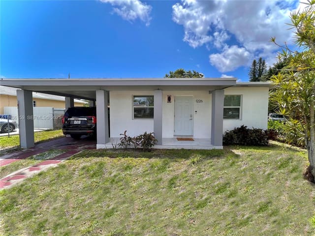 1226 NW 103rd Street, sold in West Silver Crest, Miami, FL