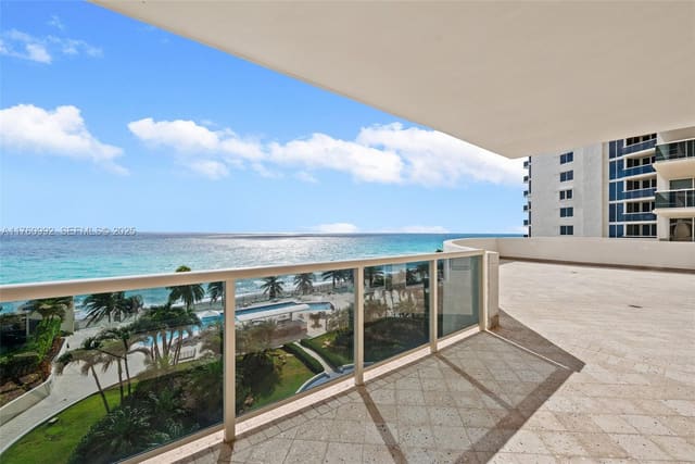 19111 Collins Avenue 504, Sunny Isles Beach, FL 33160