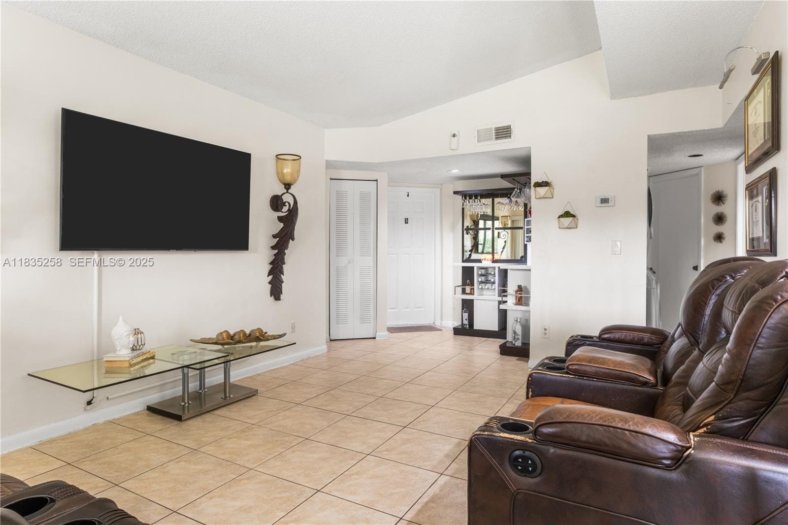 8125 NW 17th Manor, Plantation, FL 33322 photo 3