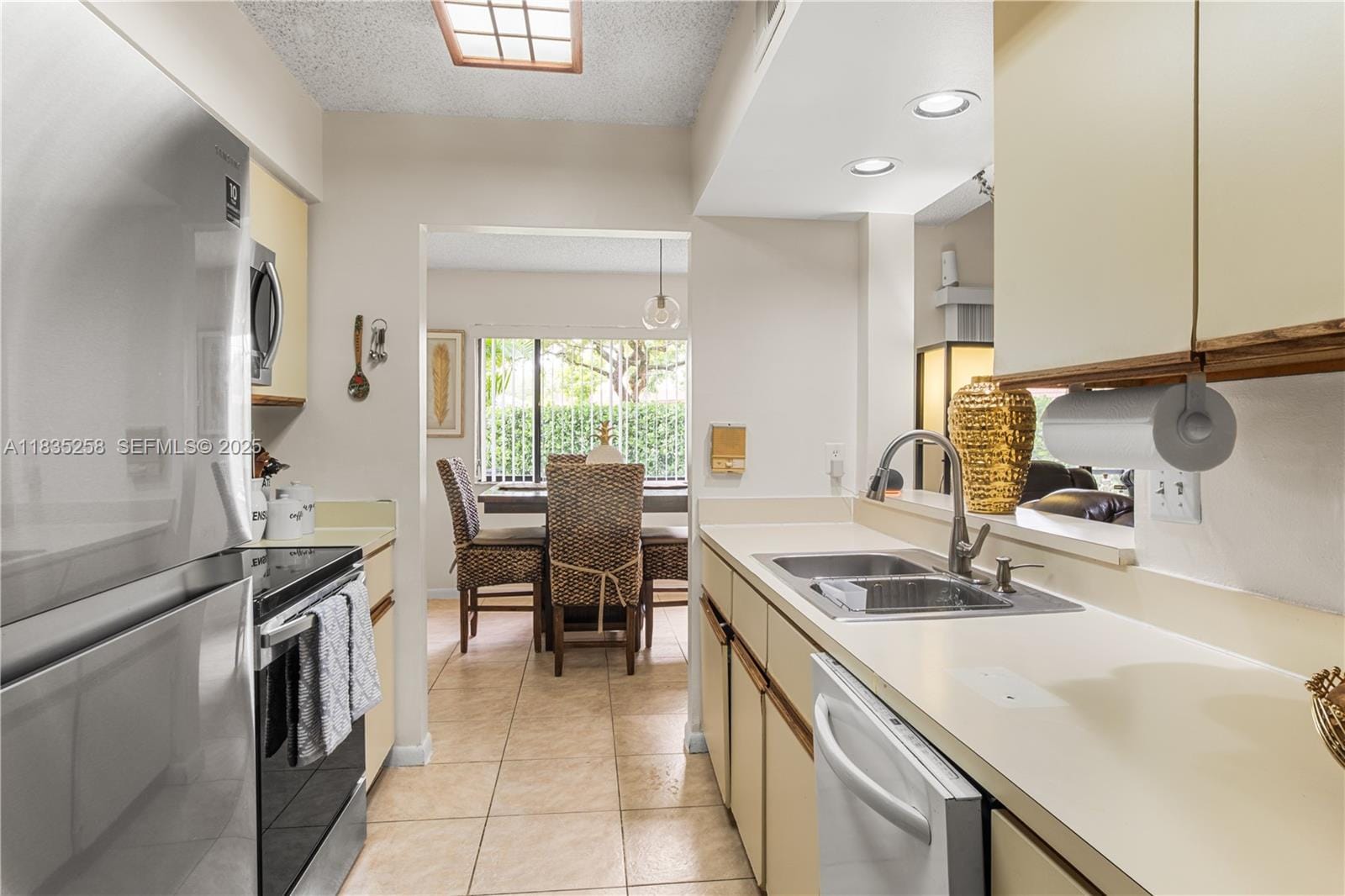 8125 NW 17th Manor, Plantation, FL 33322 photo 8