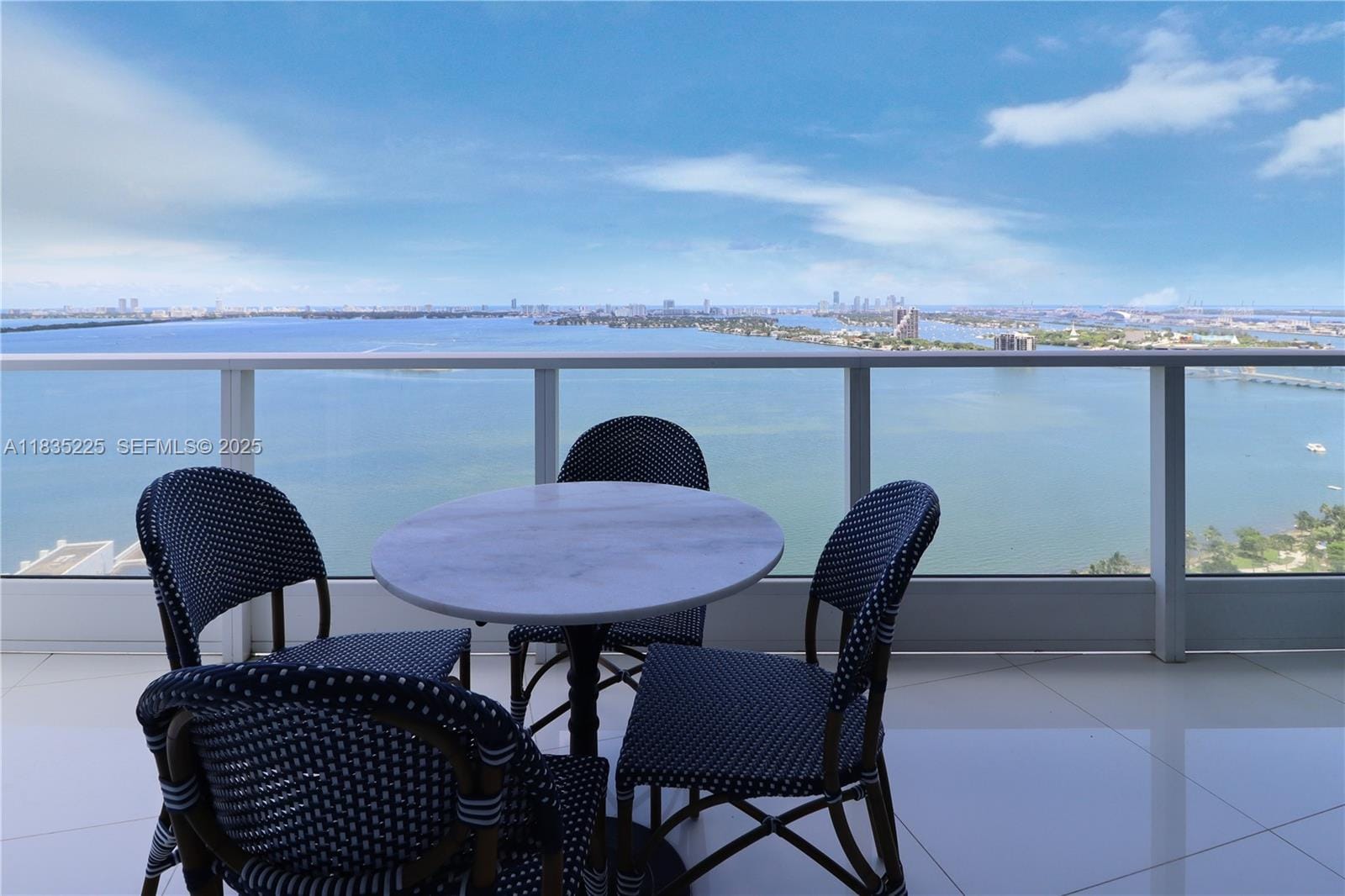 2020 N Bayshore Drive 2801 — photo 4