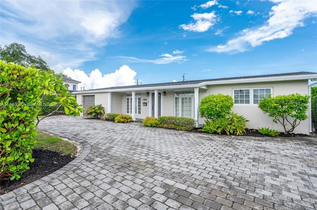 9370 SW 61st Street, Miami, FL 33173