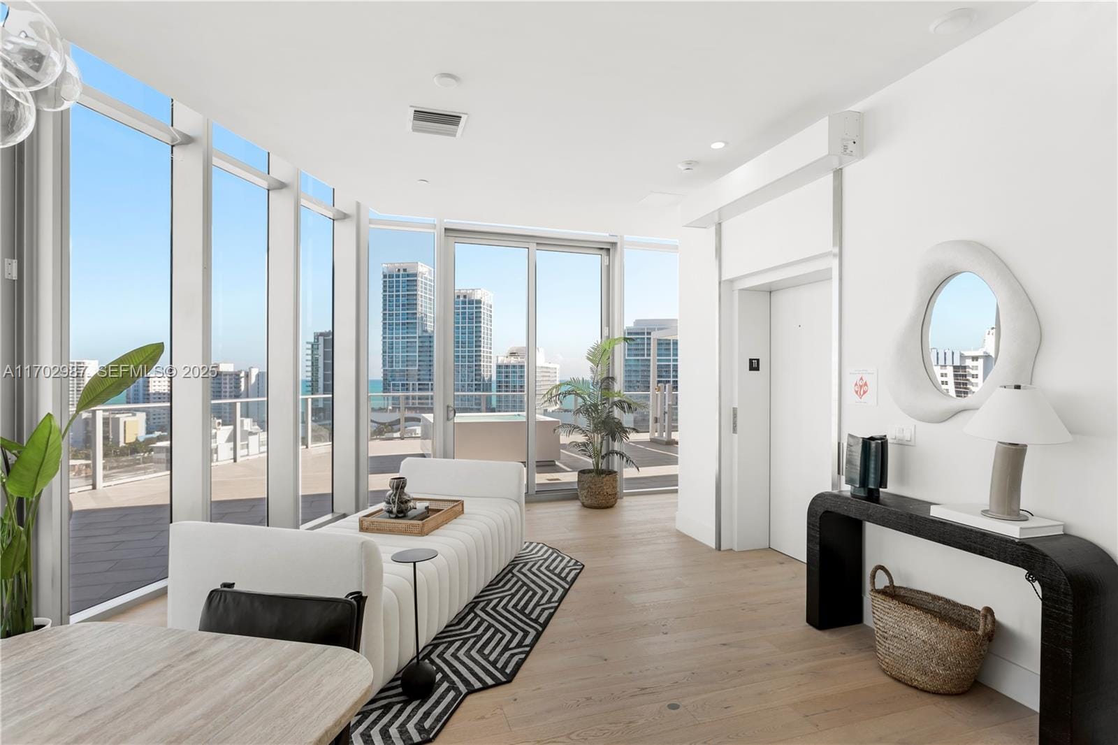 6800 Indian Creek Drive PH2 — photo 4