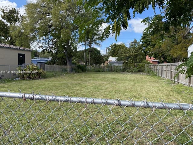 247 NW 45th Street, Miami, FL 33127