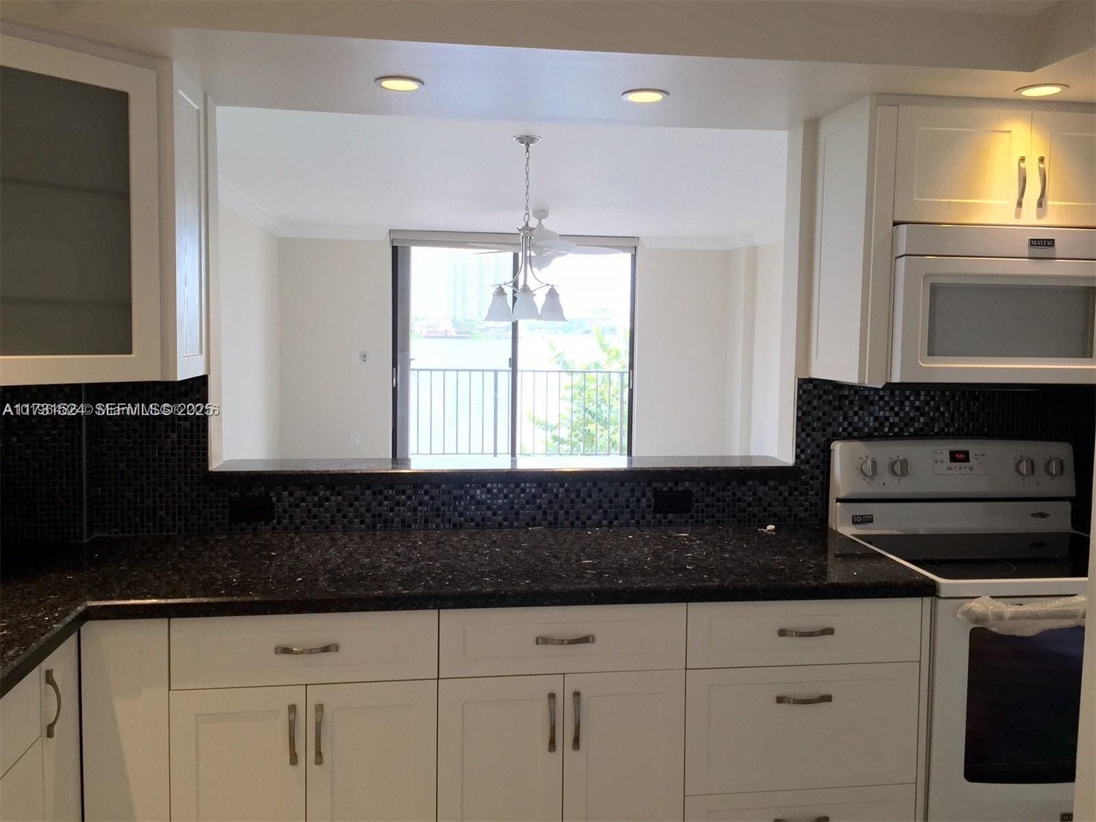 17878 N Bay Road 201 — photo 10