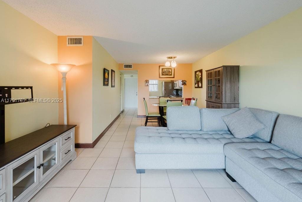 15714 E Waterside Circle 106, Sunrise, FL 33326 photo 3